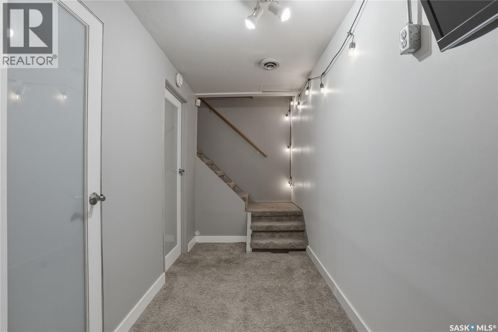 806 7Th Street E, Saskatoon, SK - Indoor Photo Showing Other Room