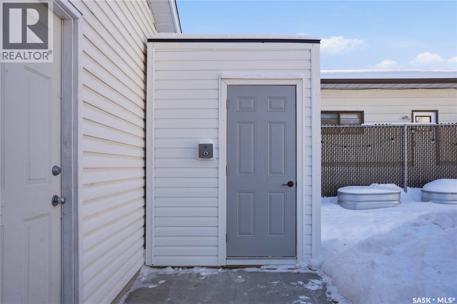 806 7Th Street E, Saskatoon, SK - Outdoor With Exterior