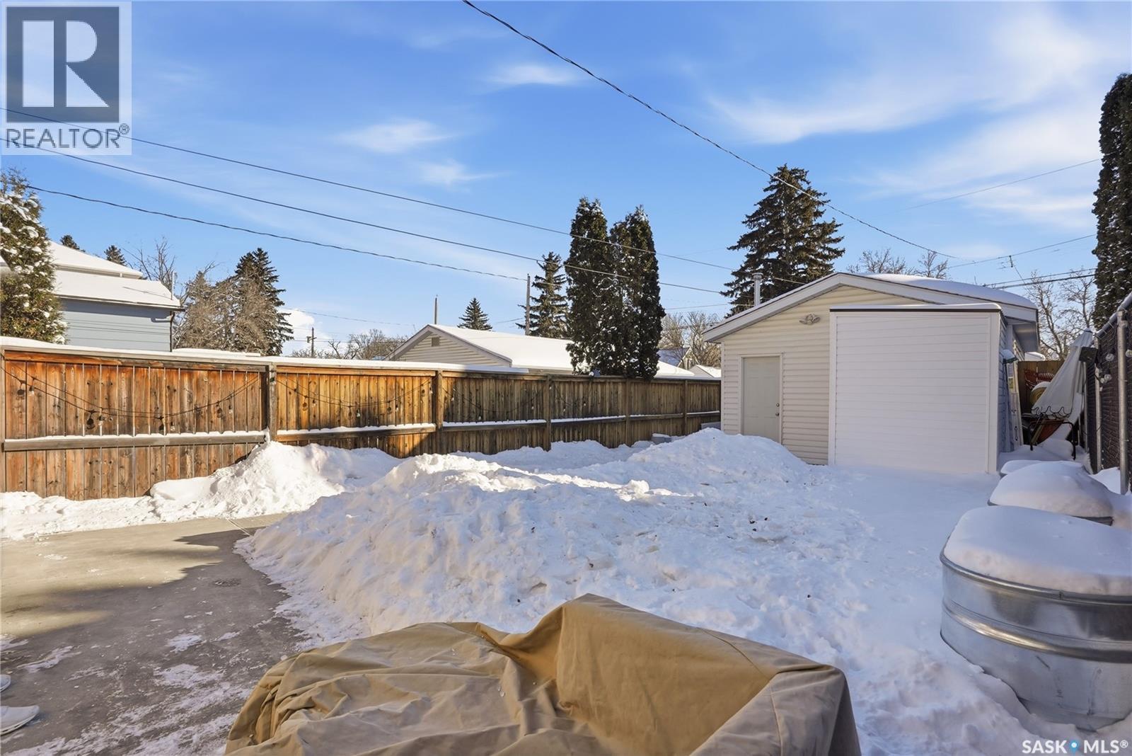 806 7Th Street E, Saskatoon, SK - Outdoor