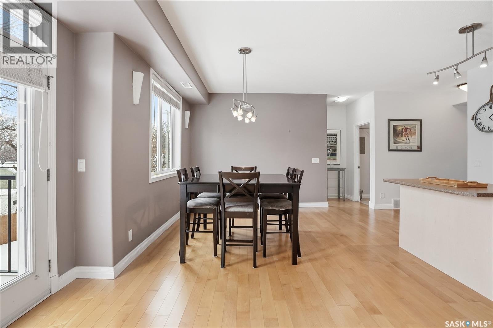 202 311 Clarence Avenue S, Saskatoon, SK - Indoor Photo Showing Dining Room