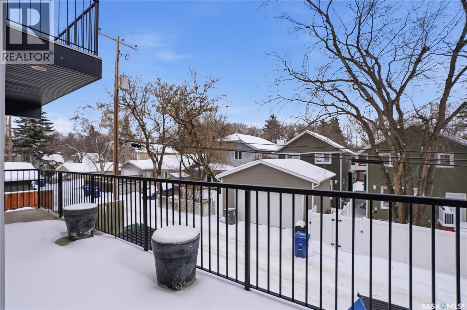 202 311 Clarence Avenue S, Saskatoon, SK - Outdoor