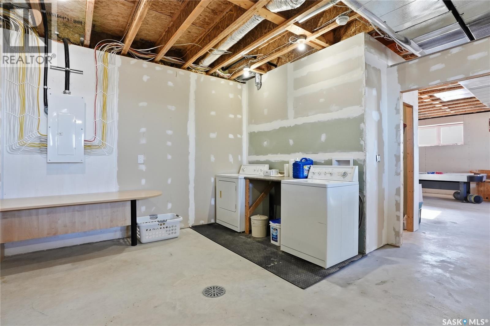 Albus Acreage, Corman Park Rm No. 344, SK - Indoor Photo Showing Laundry Room