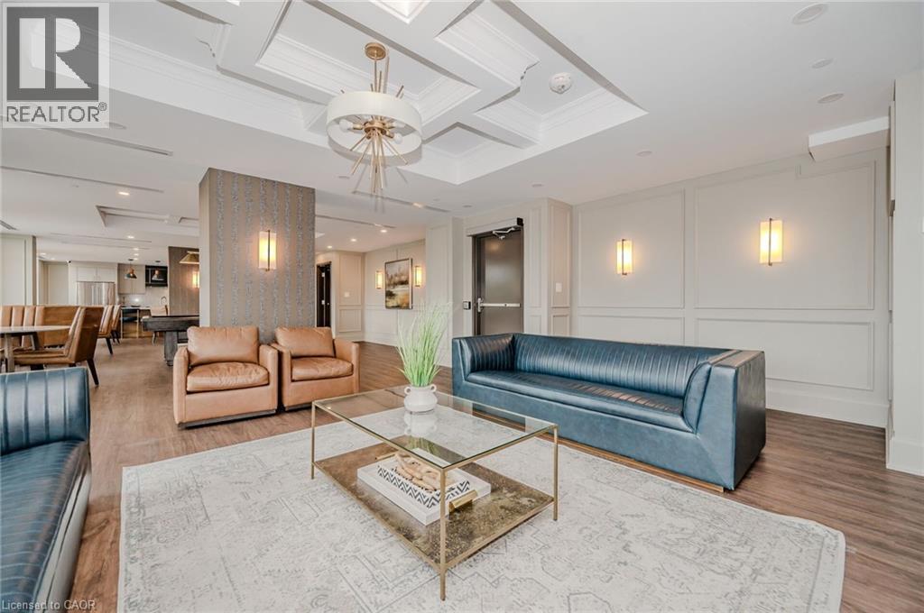 460 Dundas Street Unit# 1212, Waterdown, ON - Indoor Photo Showing Living Room