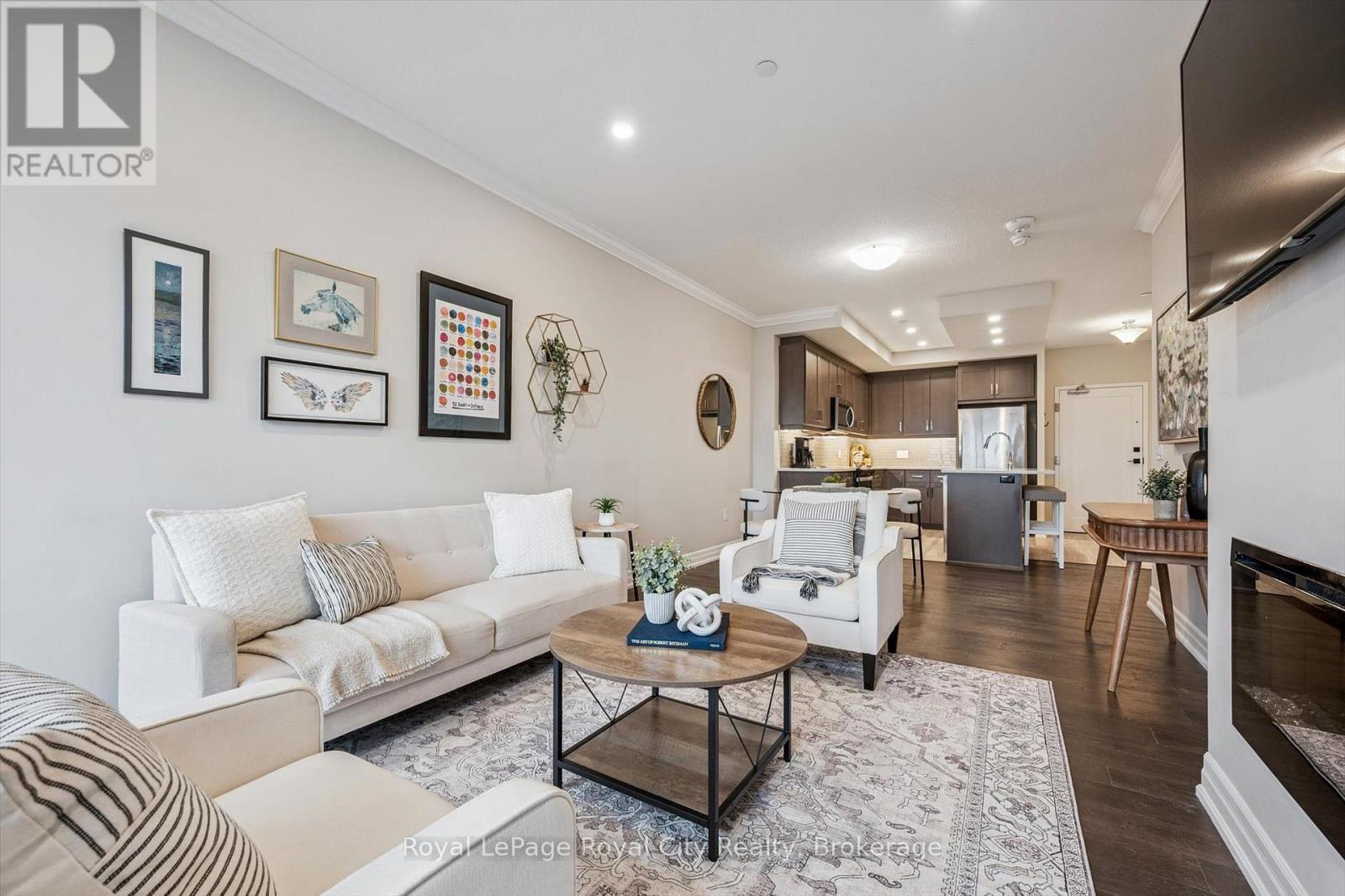 809 - 1880 Gordon Street, Guelph (Pineridge/Westminster Woods), ON - Indoor Photo Showing Living Room
