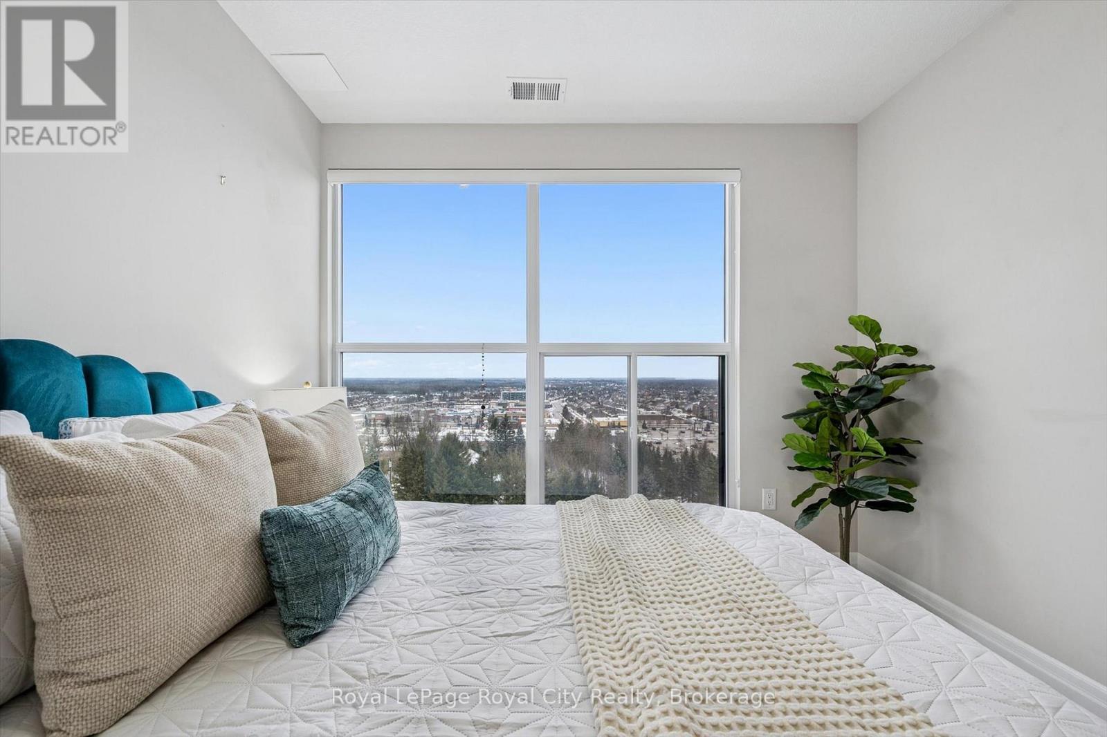 809 - 1880 Gordon Street, Guelph (Pineridge/Westminster Woods), ON - Indoor Photo Showing Bedroom