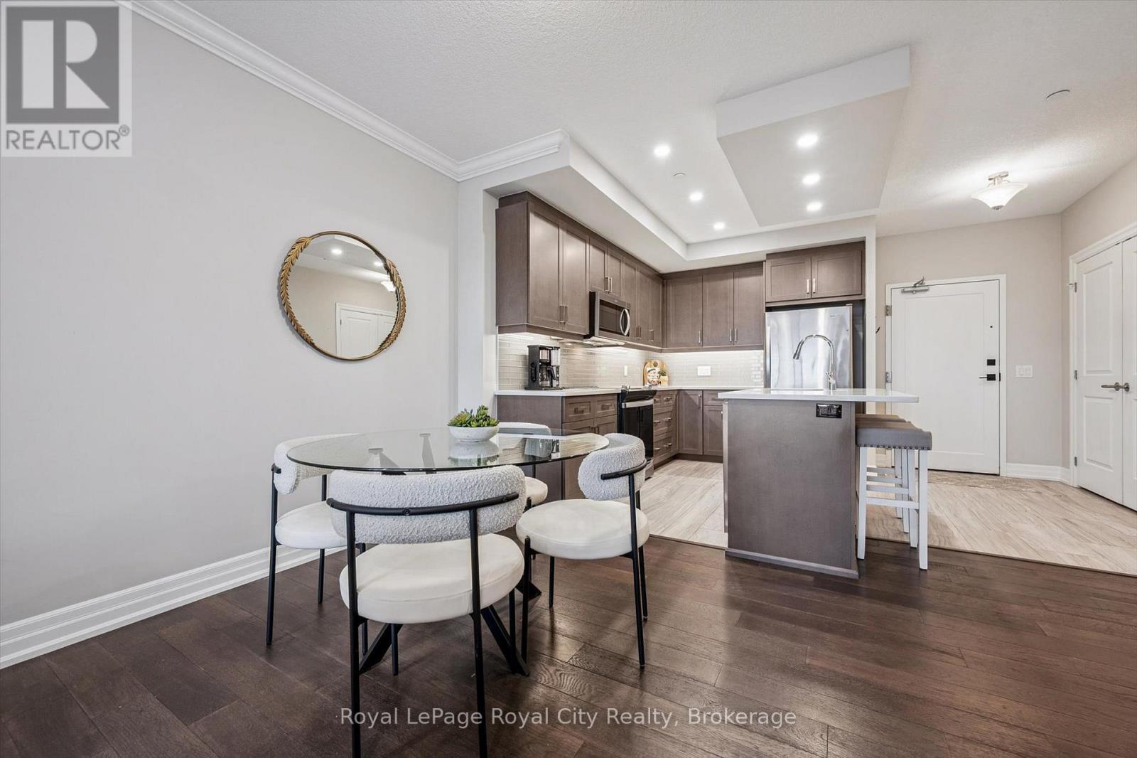 809 - 1880 Gordon Street, Guelph (Pineridge/Westminster Woods), ON - Indoor