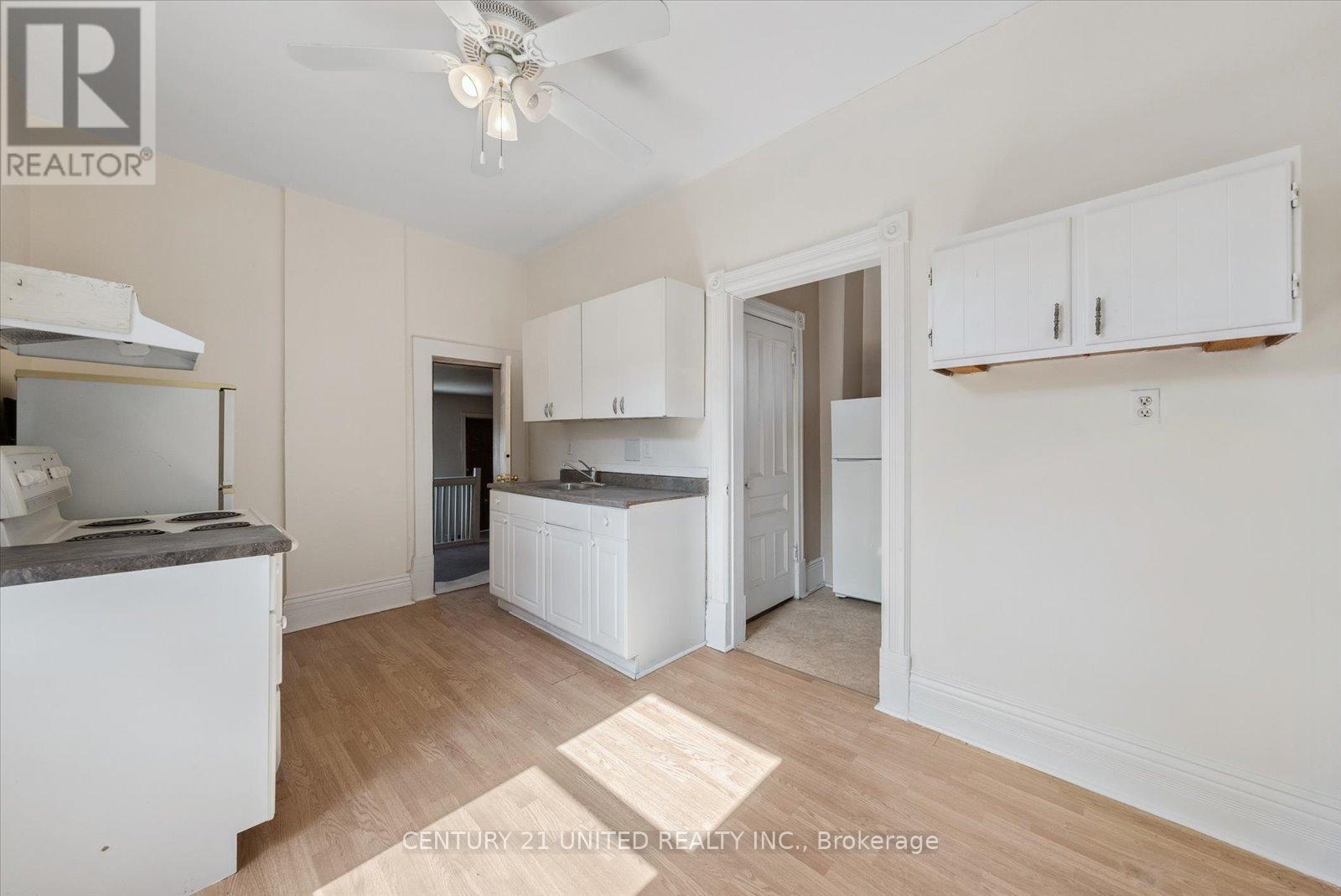 187 Stewart Street, Peterborough (Town Ward 3), ON - Indoor Photo Showing Kitchen