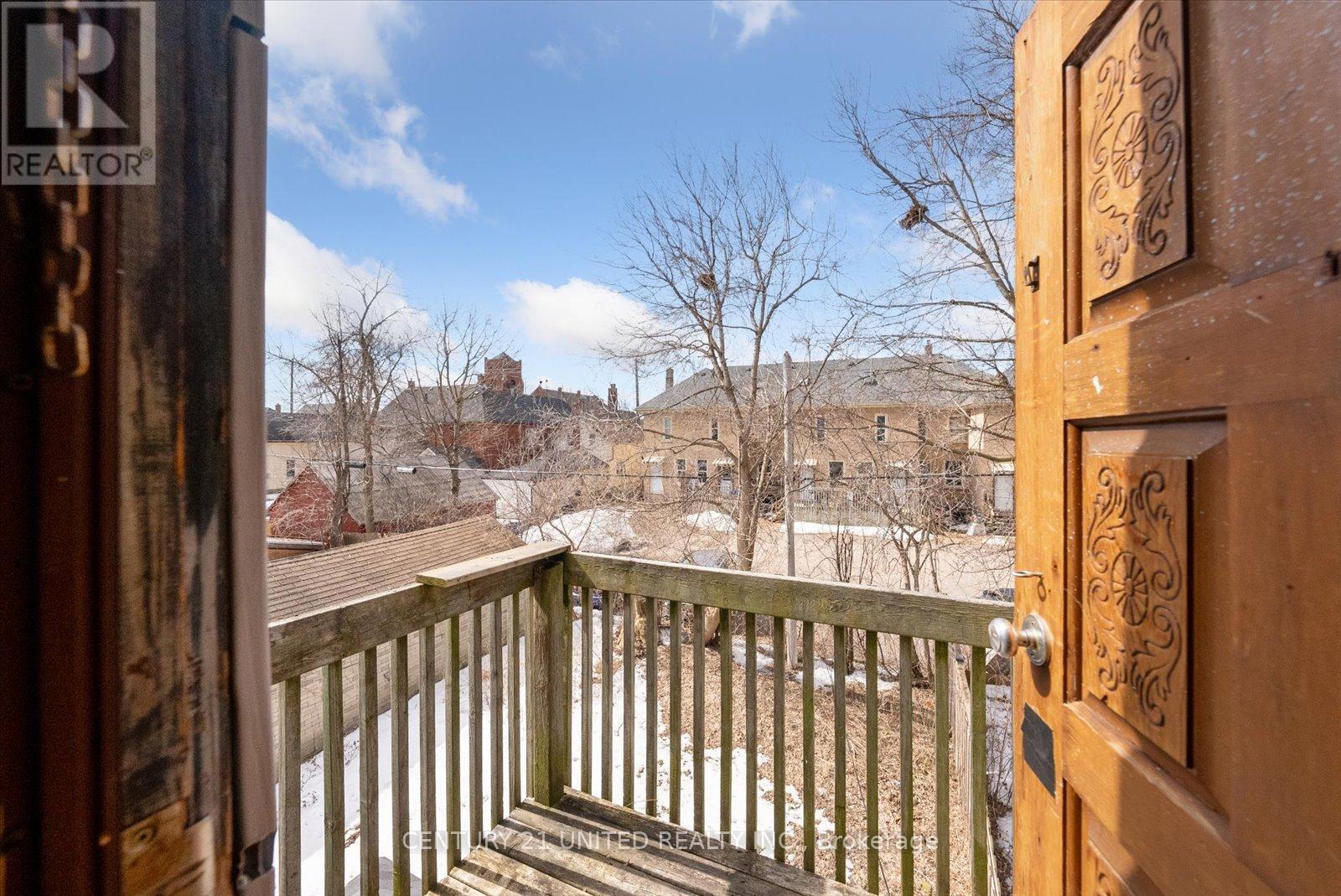 187 Stewart Street, Peterborough (Town Ward 3), ON - Outdoor