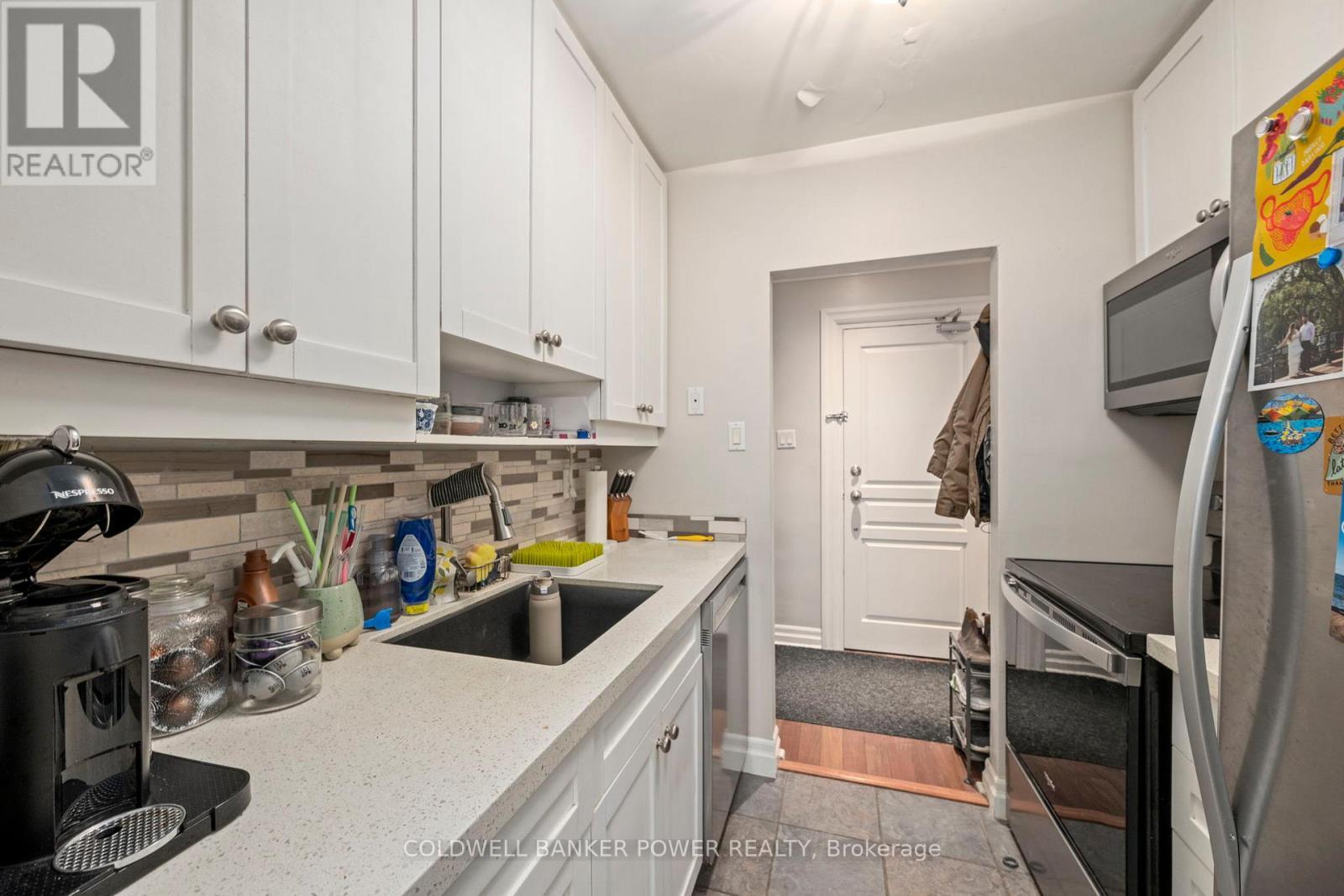 403 - 570 William Street, London East (East F), ON - Indoor Photo Showing Kitchen