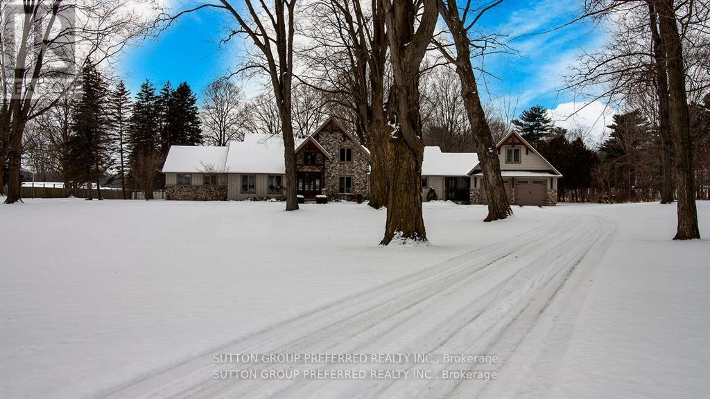 2909 Brigham Road, Middlesex Centre, ON - Outdoor