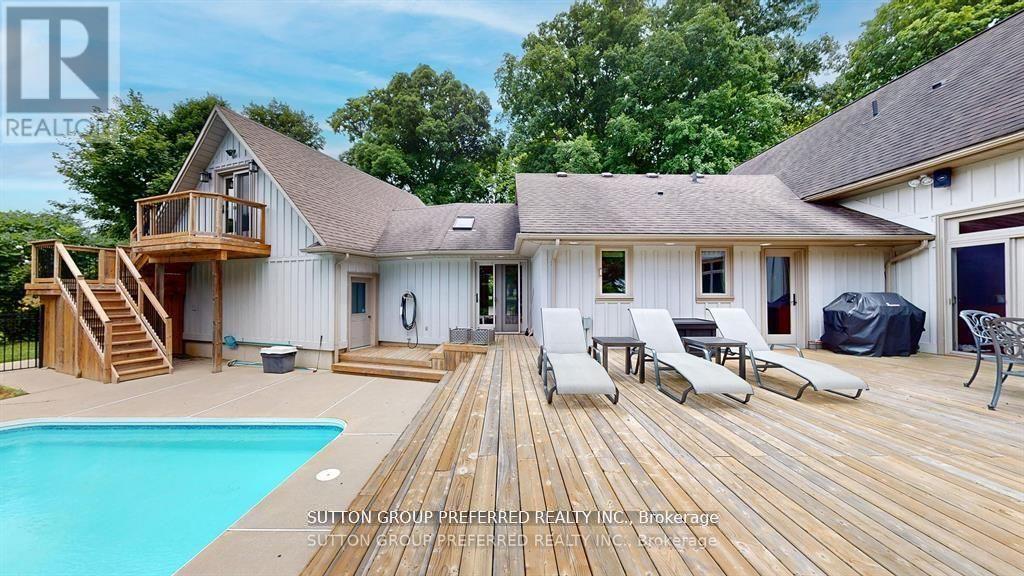 2909 Brigham Road, Middlesex Centre, ON - Outdoor With In Ground Pool With Deck Patio Veranda