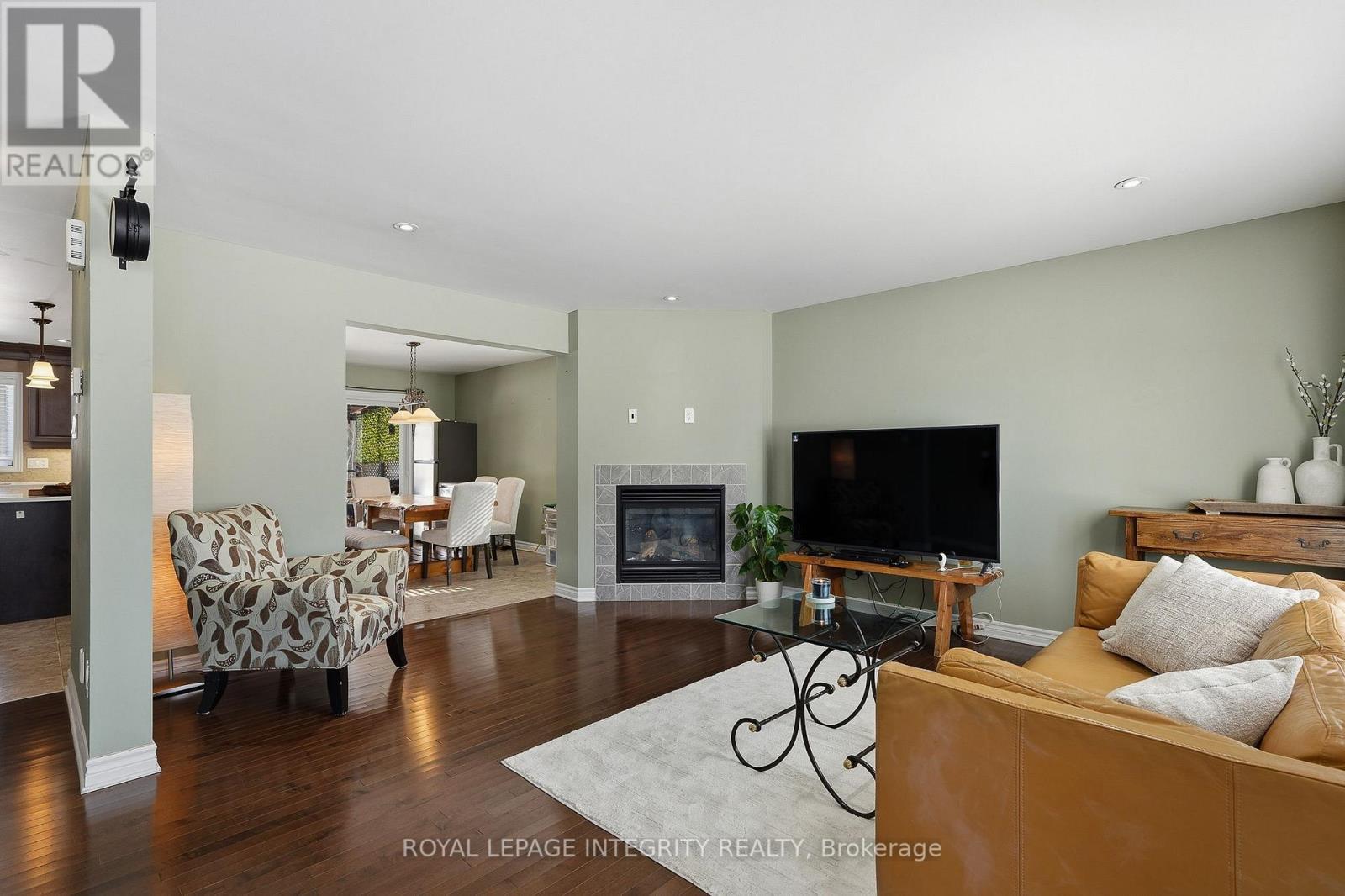 53 Beaver Lane, The Nation, ON - Indoor Photo Showing Living Room With Fireplace