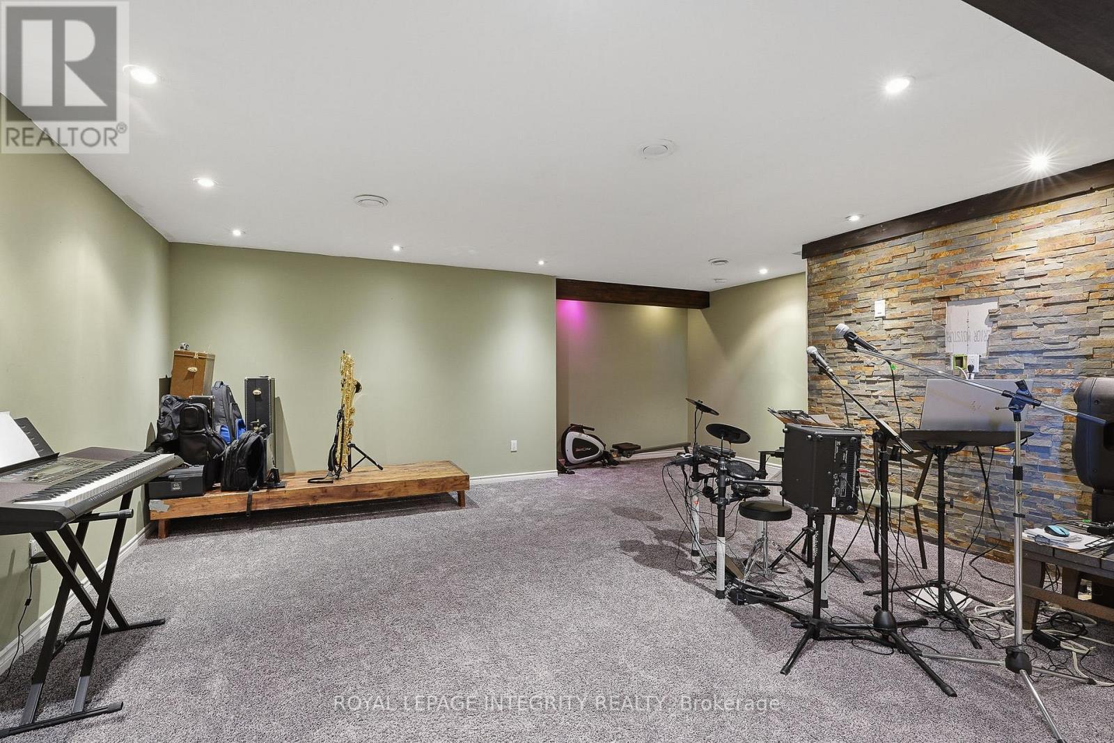 Rec room in the basement - 53 Beaver Lane, The Nation, ON - Indoor Photo Showing Other Room