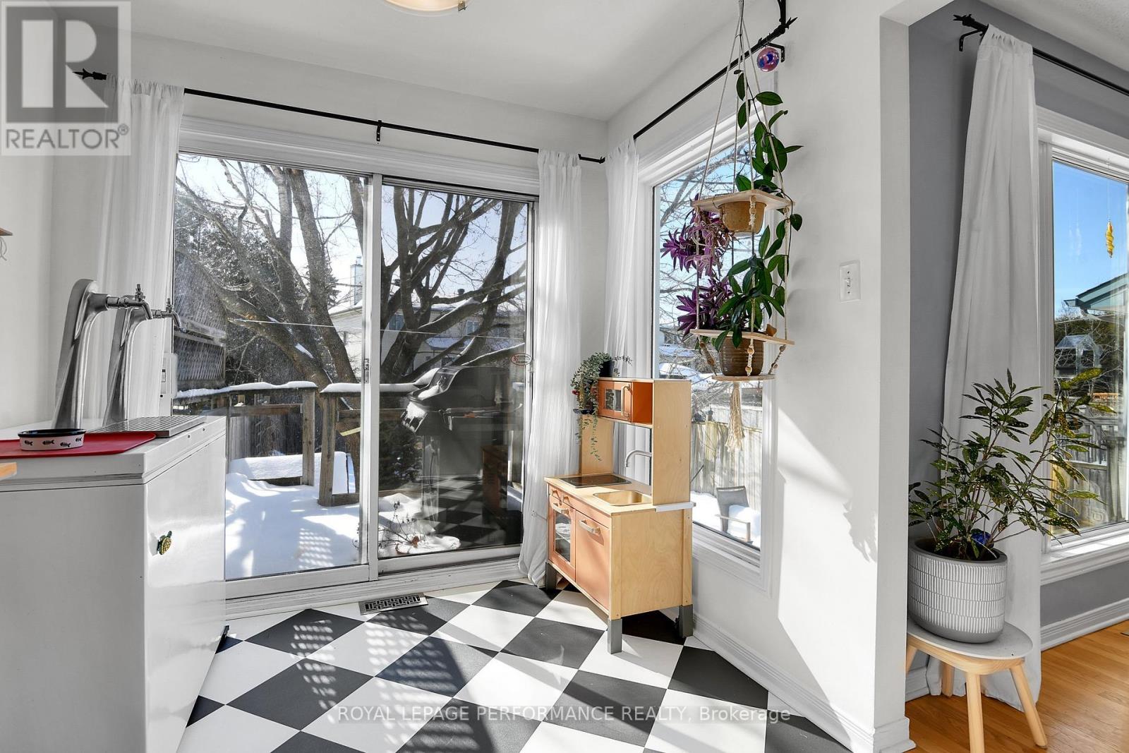 710 Hancock Crescent, Ottawa, ON - Indoor Photo Showing Other Room