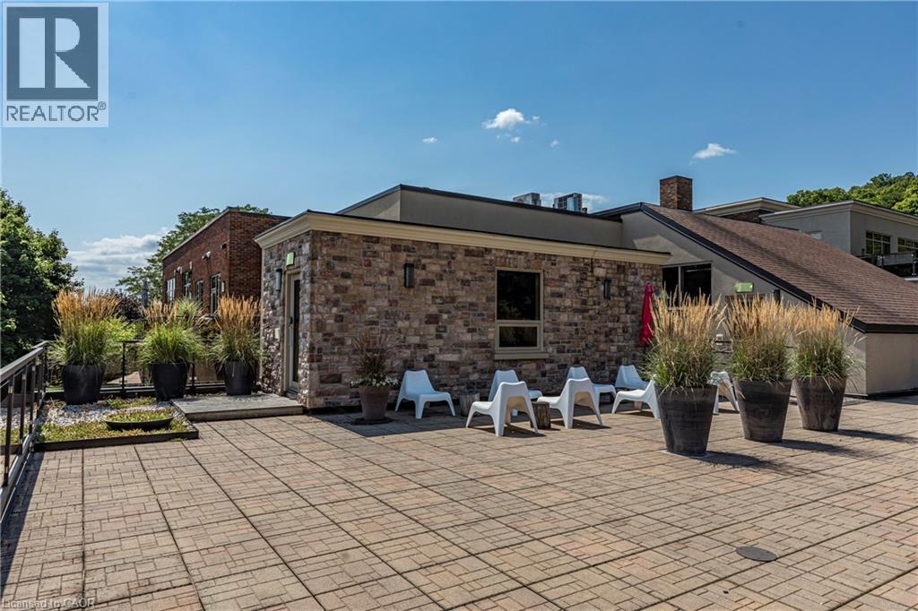 397 King Street W Unit# 207, Dundas, ON - Outdoor