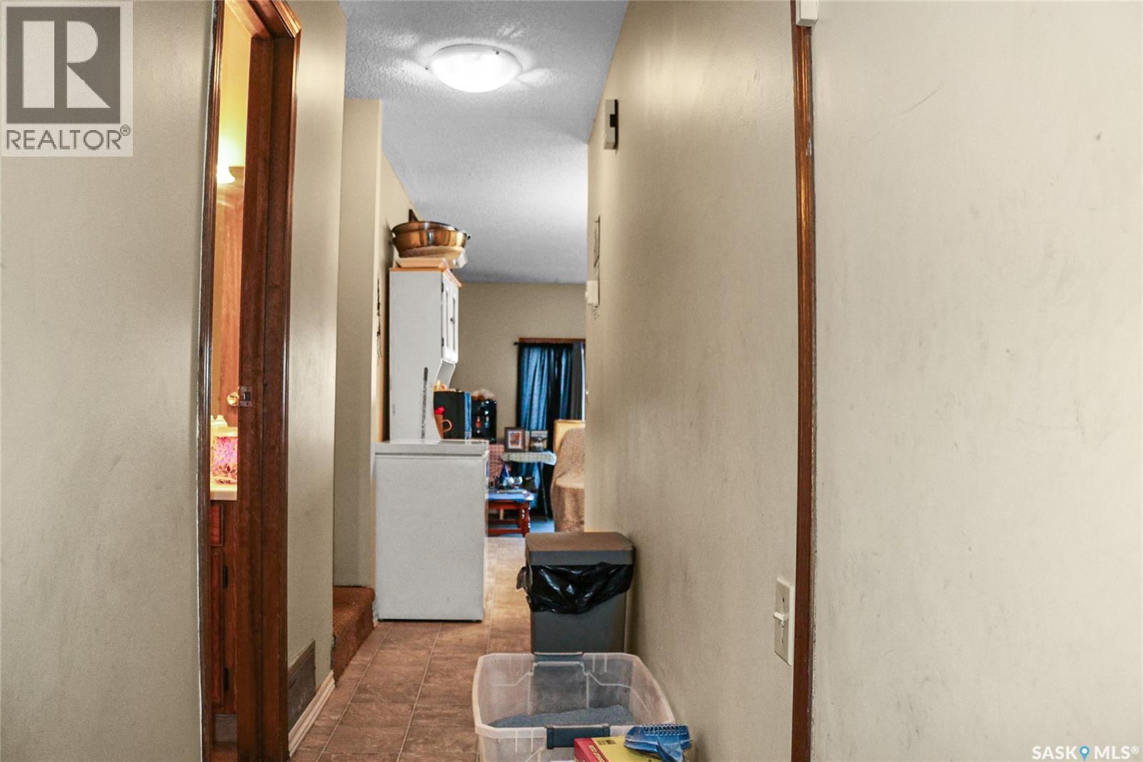 223-225 Wakabayashi Way, Saskatoon, SK - Indoor Photo Showing Other Room