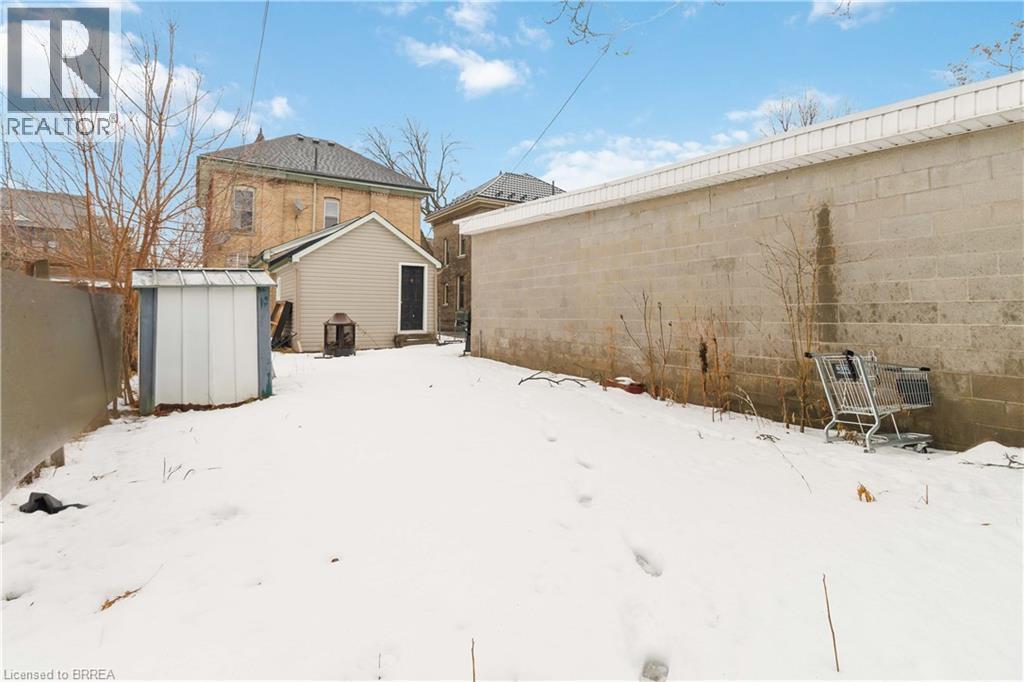 74 Pearl Street, Brantford, ON - Outdoor