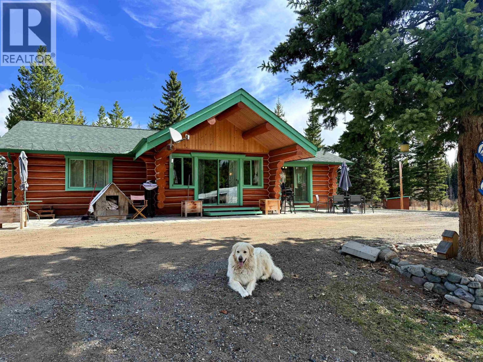 2875 Spout Lake Road, Lac La Hache, BC - Outdoor