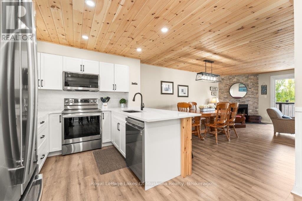 30 Turner Drive, Huntsville (Chaffey), ON