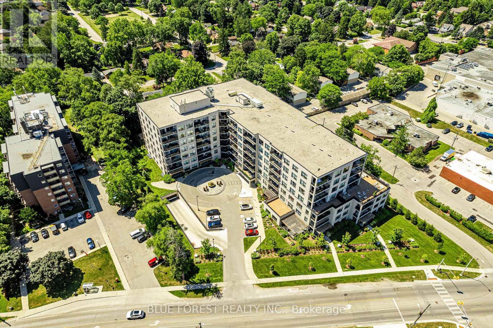 406 - 1200 Commissioners Road W, London South (South B), ON - Outdoor With View