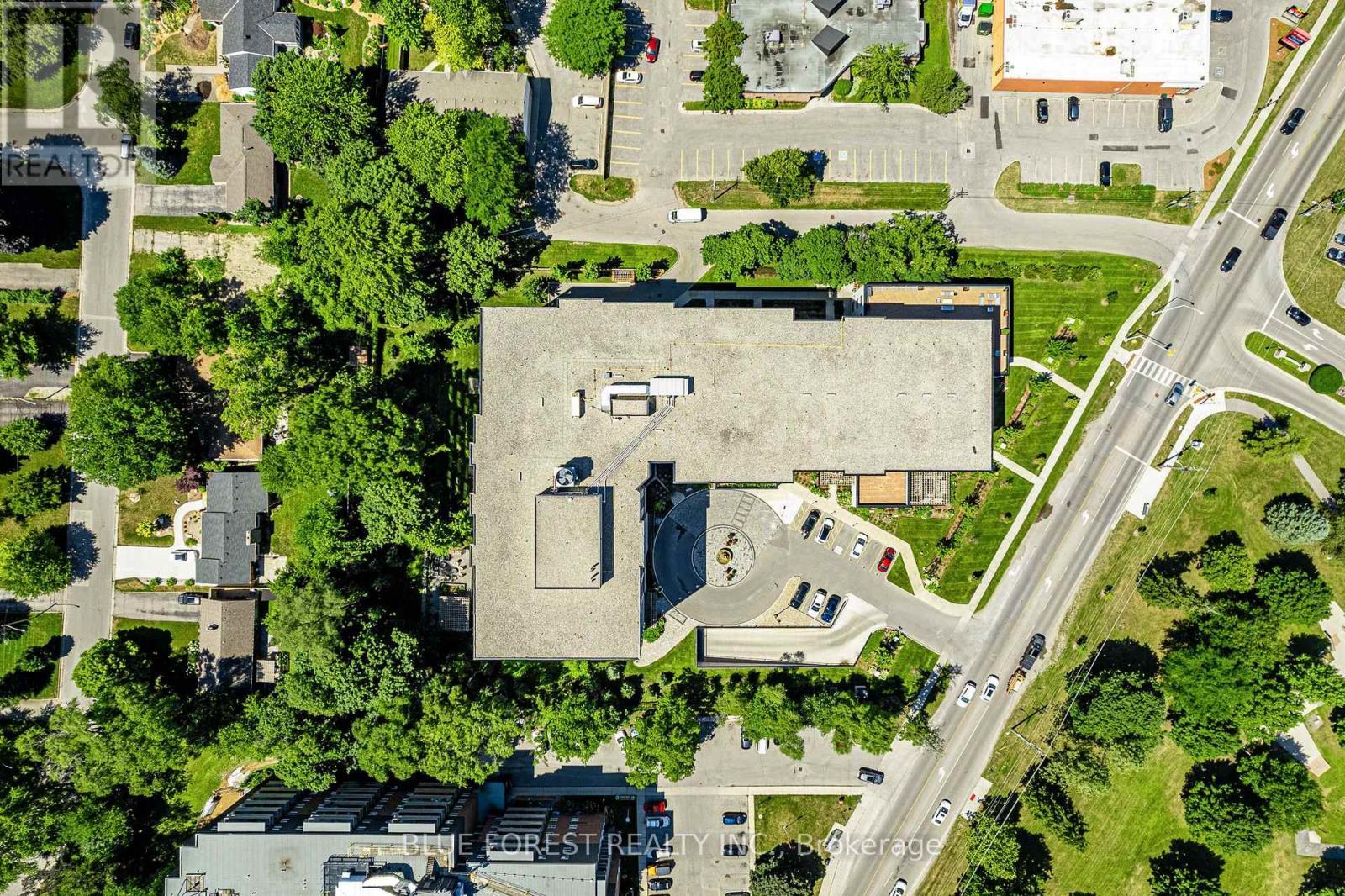 406 - 1200 Commissioners Road W, London South (South B), ON - Outdoor With View