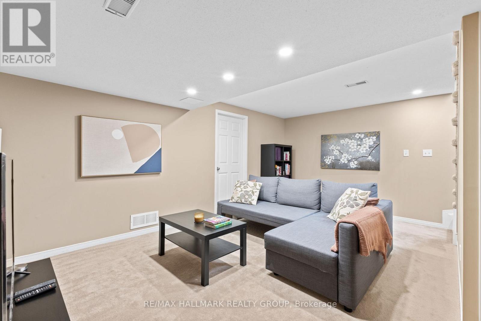 404 Wisteria Crescent, Ottawa, ON - Indoor