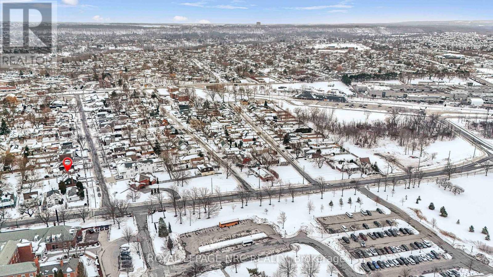 32 Ambrose Street, St. Catharines (Ridley), ON - Outdoor With View