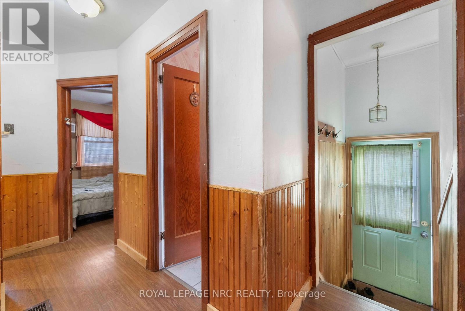 32 Ambrose Street, St. Catharines (Ridley), ON - Indoor Photo Showing Other Room