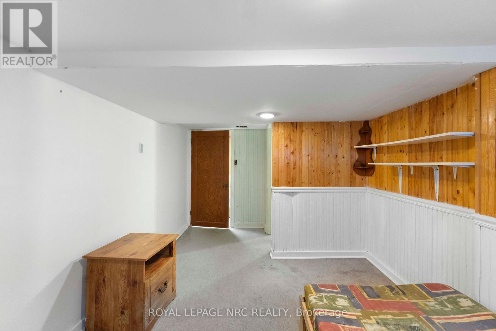 32 Ambrose Street, St. Catharines (Ridley), ON - Indoor Photo Showing Other Room