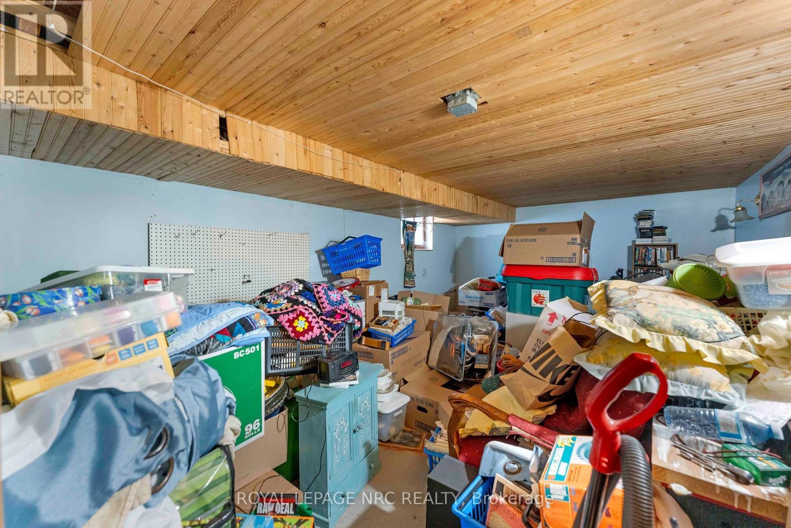 32 Ambrose Street, St. Catharines (Ridley), ON - Indoor