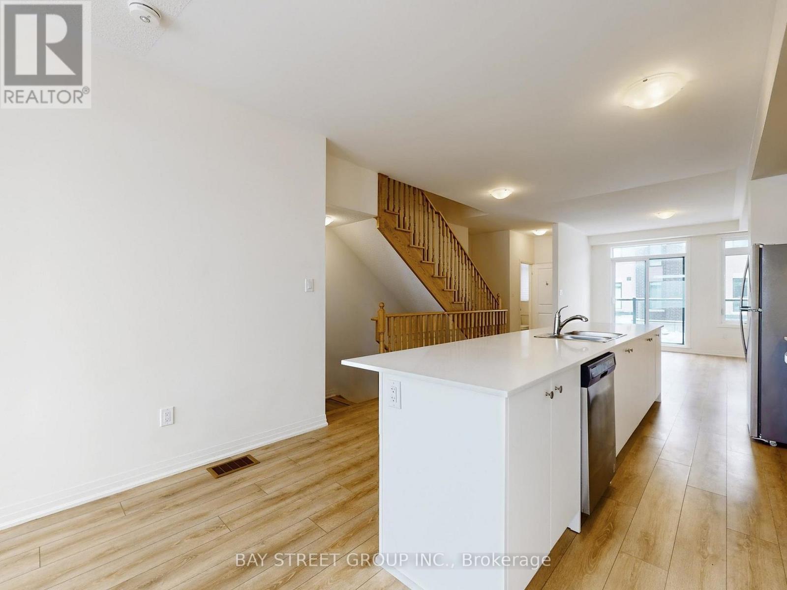 Kitchen - 64 Emmas Way, Whitby, ON - Indoor Photo Showing Kitchen