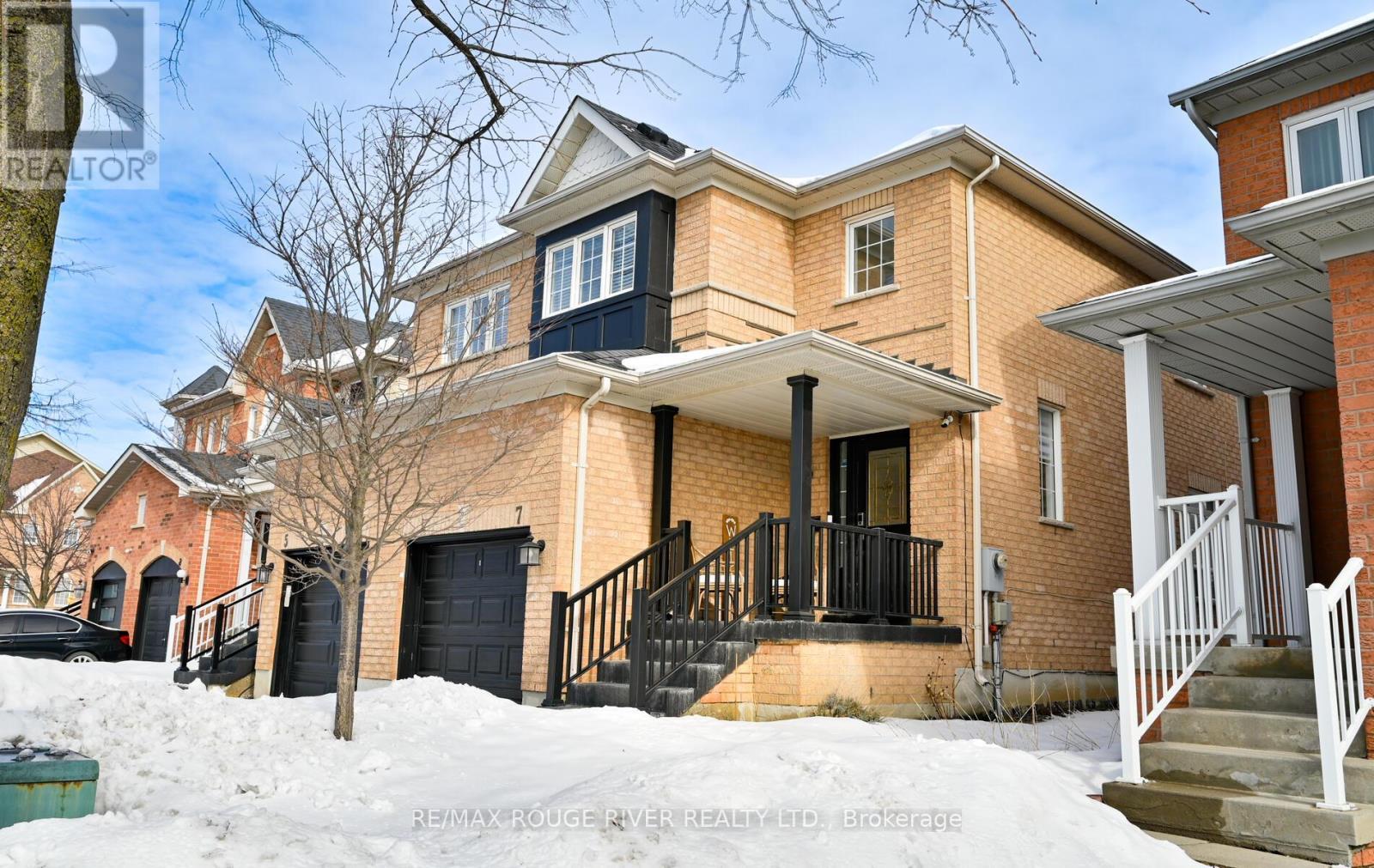 7 Hemans Court, Ajax, ON - Outdoor