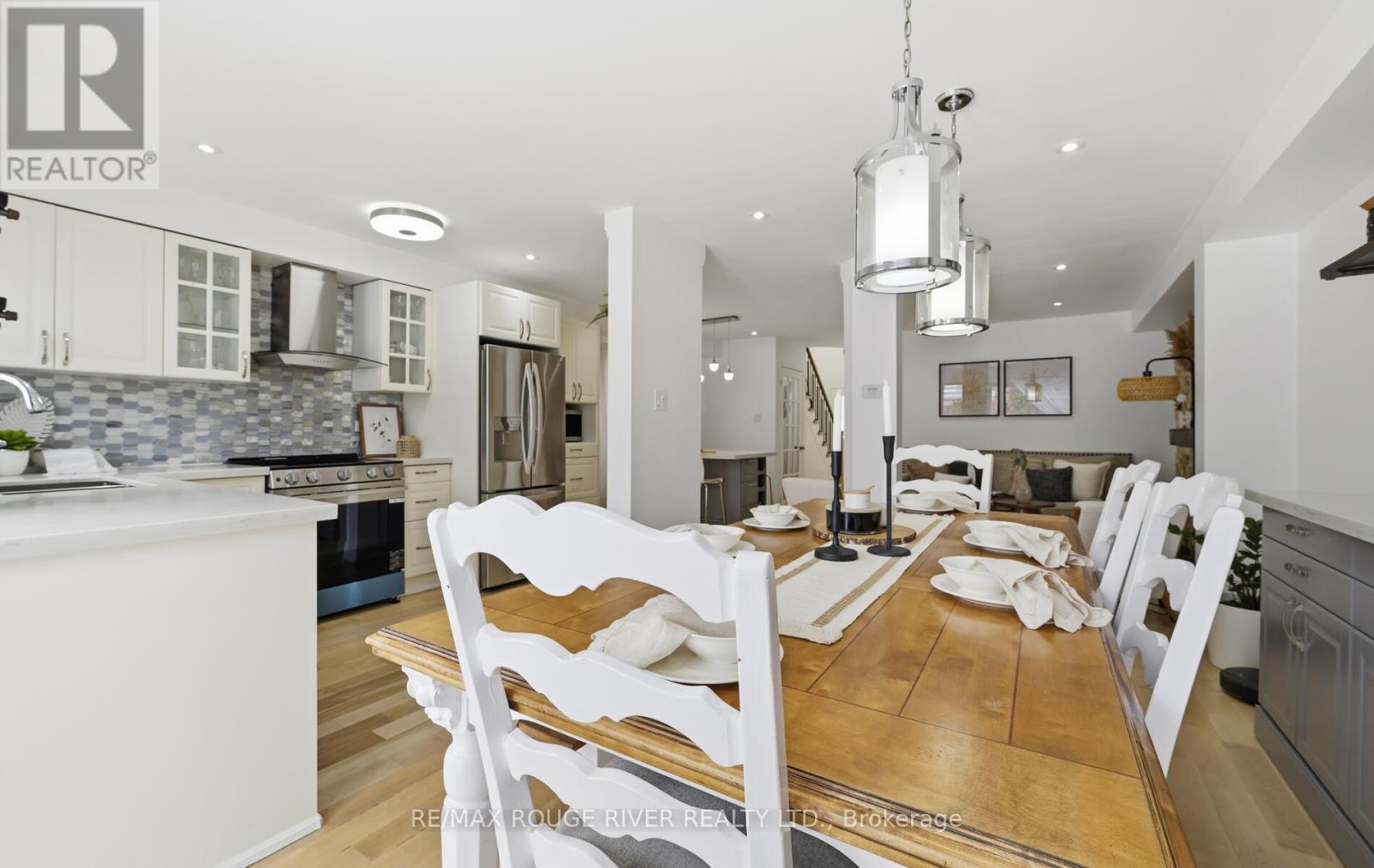 7 Hemans Court, Ajax, ON - Indoor