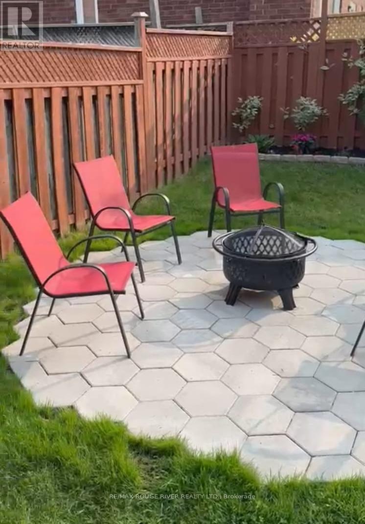 7 Hemans Court, Ajax, ON - Outdoor With Deck Patio Veranda