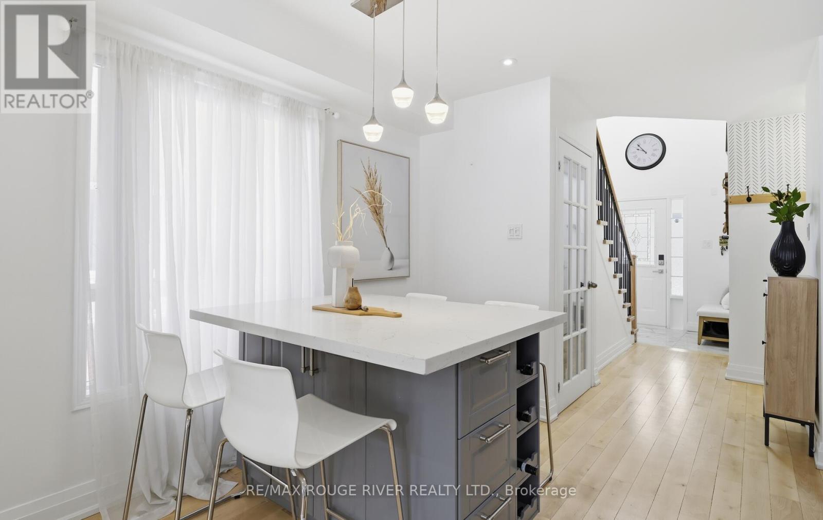 7 Hemans Court, Ajax, ON - Indoor