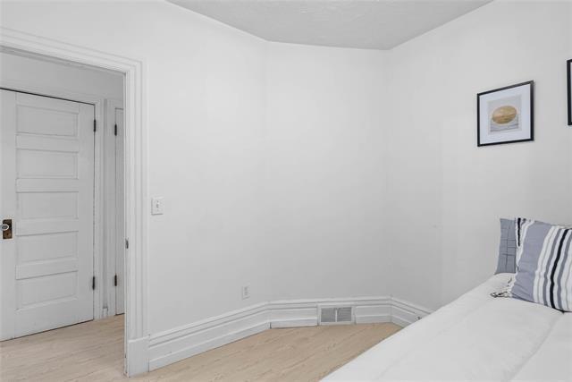 225 Melbourne Ave, Winnipeg, MB