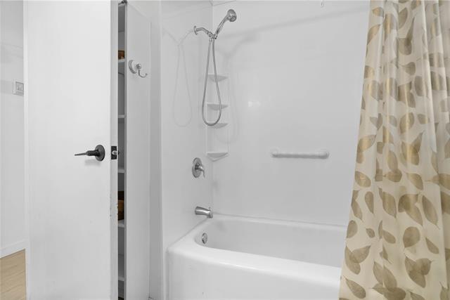 225 Melbourne Ave, Winnipeg, MB