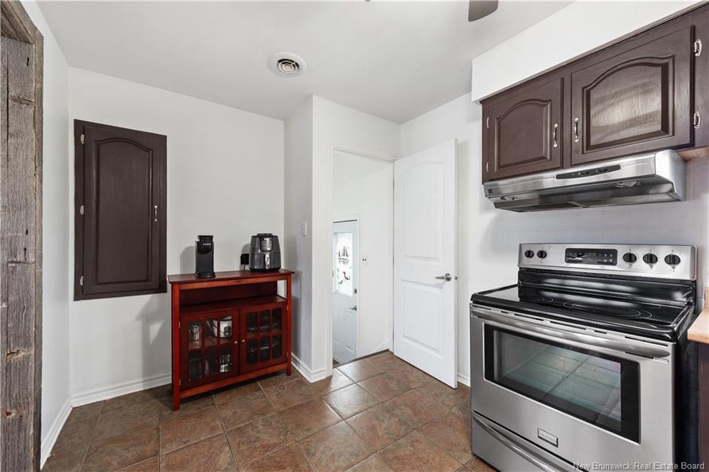 188 Second Ave, Moncton, NB