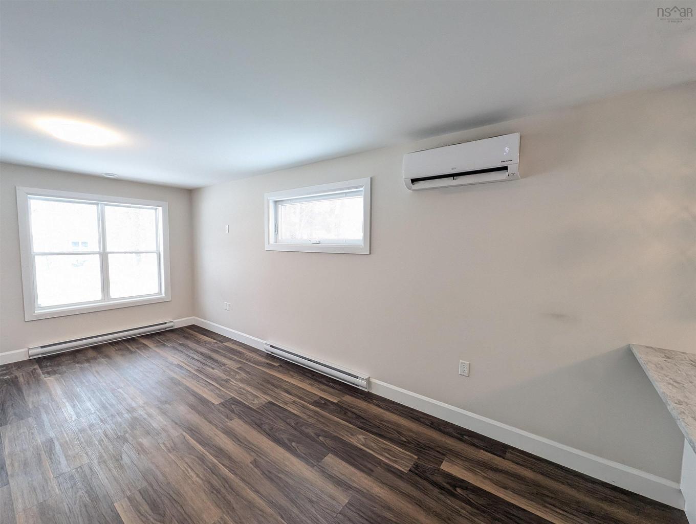 128 & 130 Renfrew Road, Hants, NS