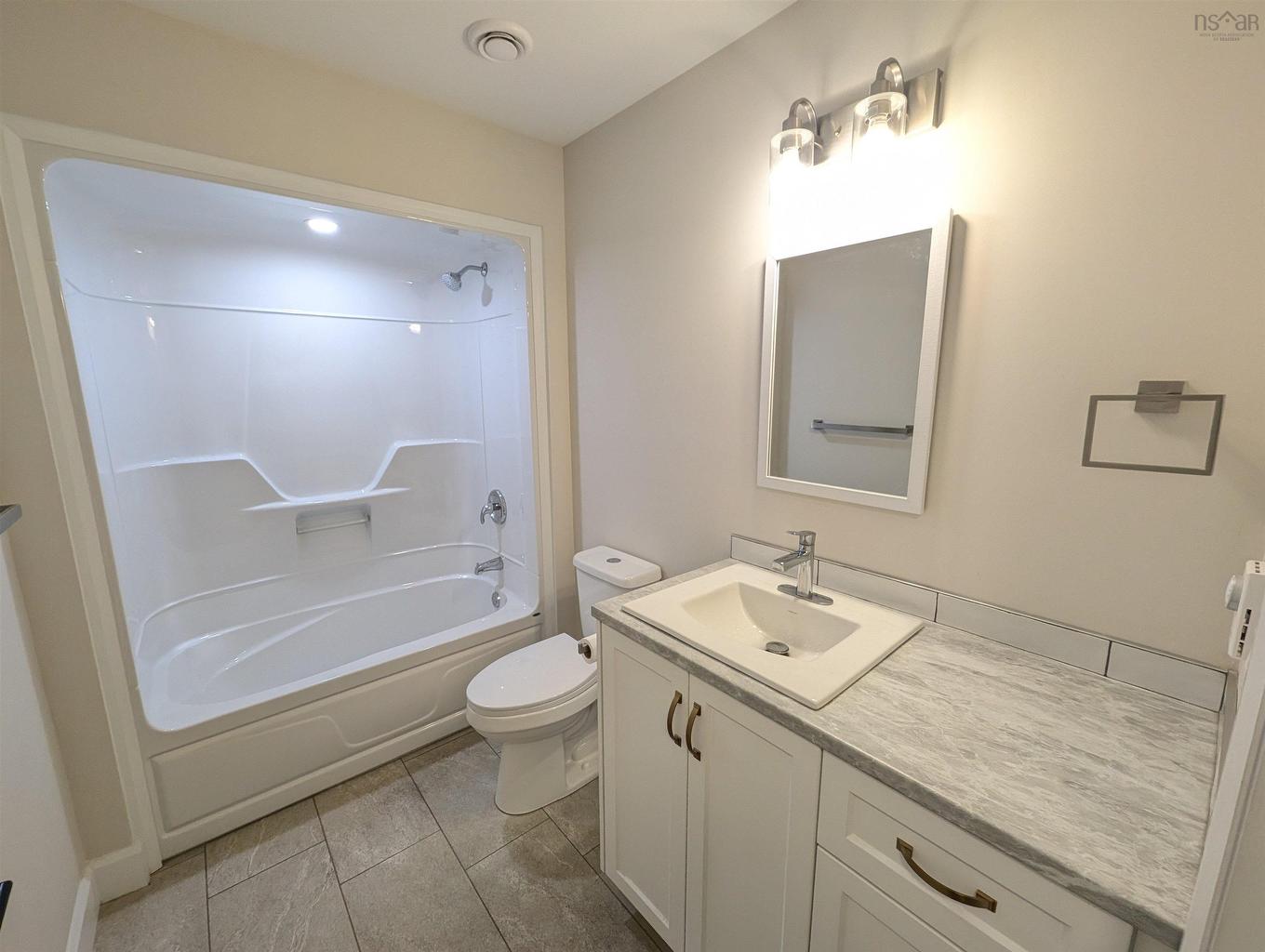 128 & 130 Renfrew Road, Hants, NS