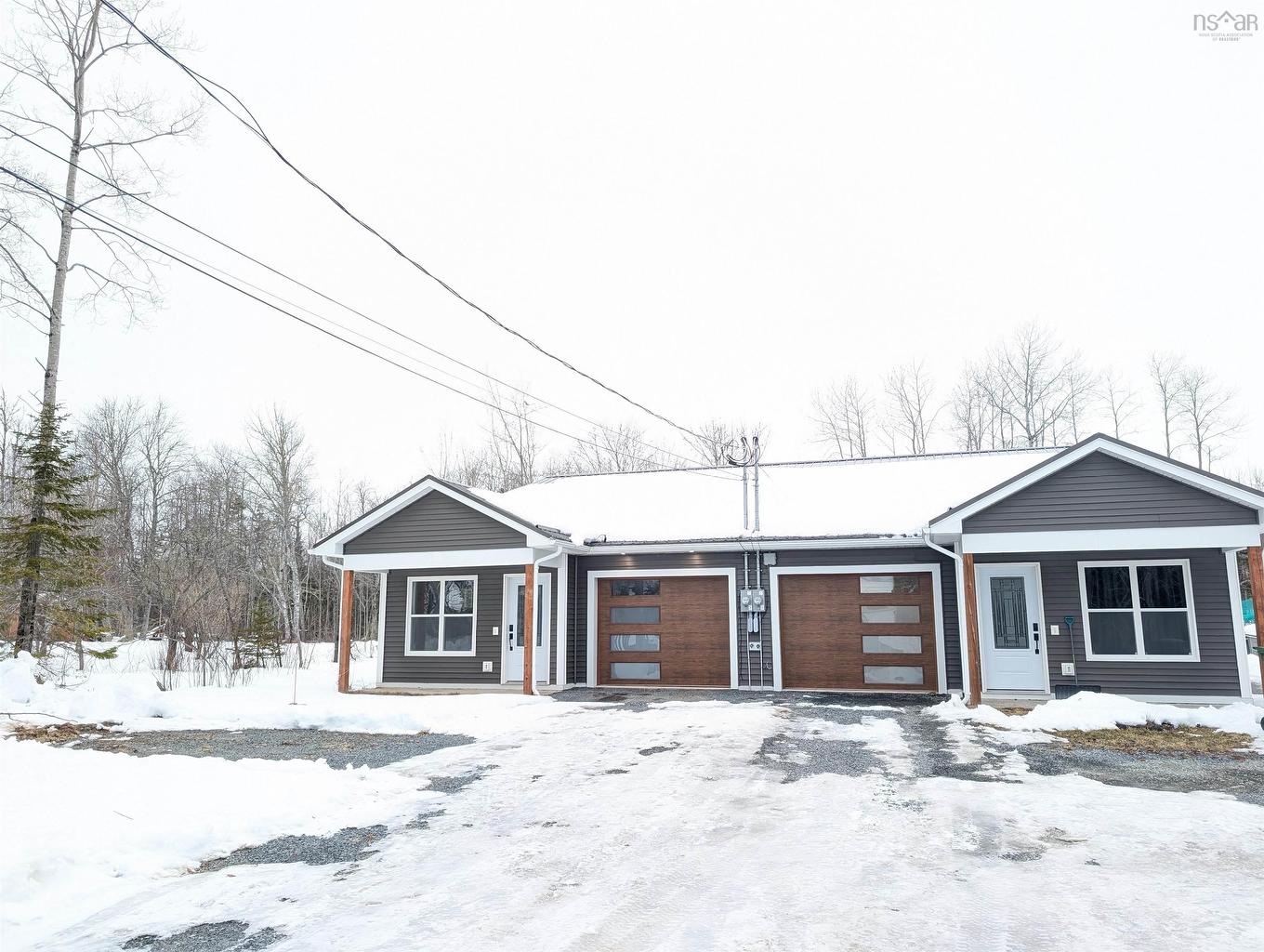 128 & 130 Renfrew Road, Hants, NS