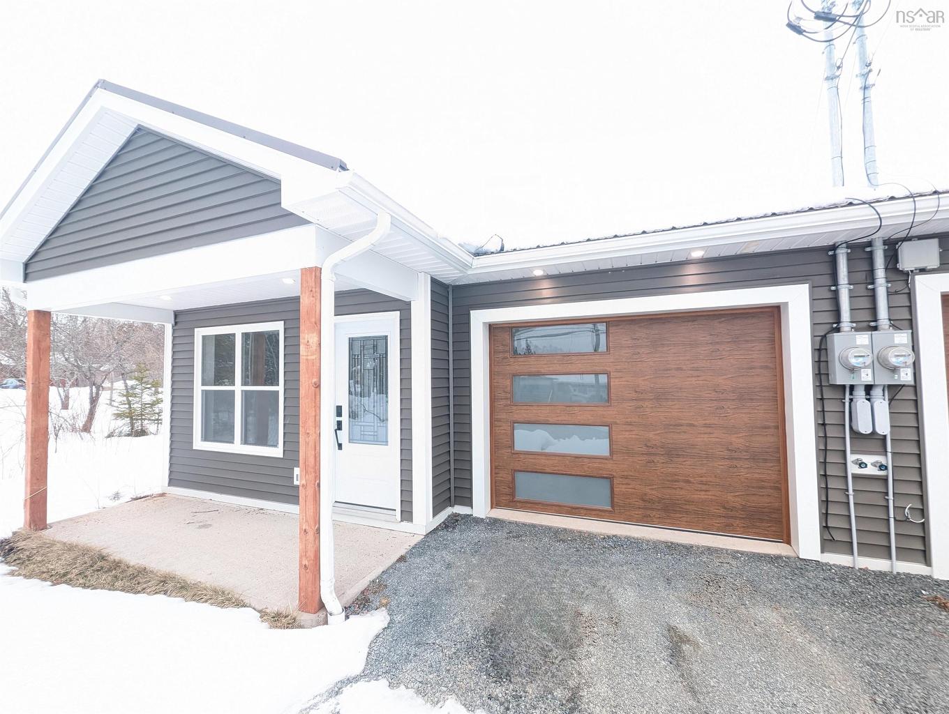 128 & 130 Renfrew Road, Hants, NS