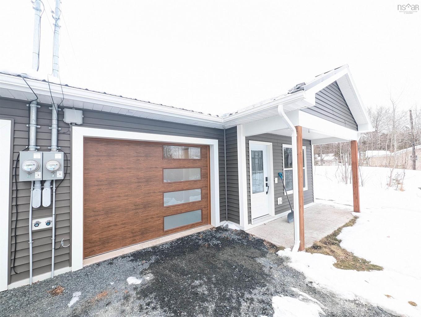 128 & 130 Renfrew Road, Hants, NS