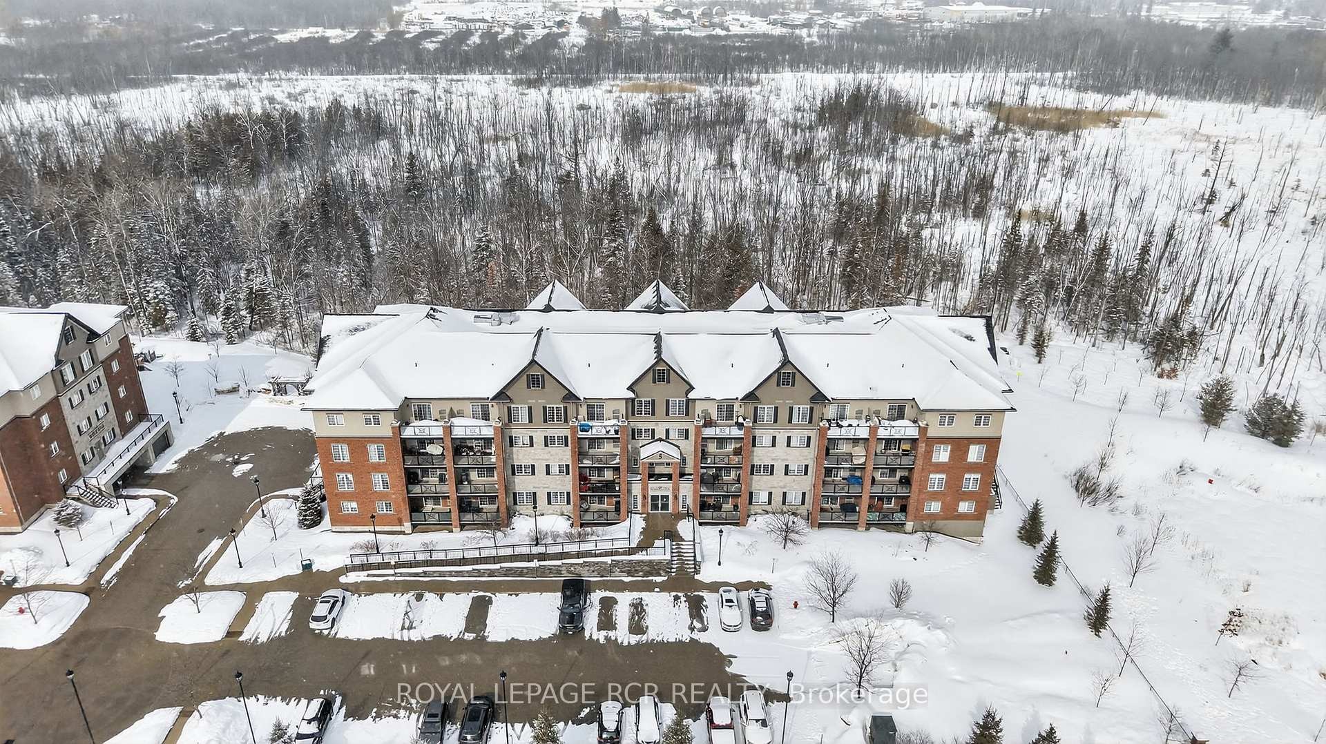 105-5 Greenwich Street, Barrie, ON - Outdoor