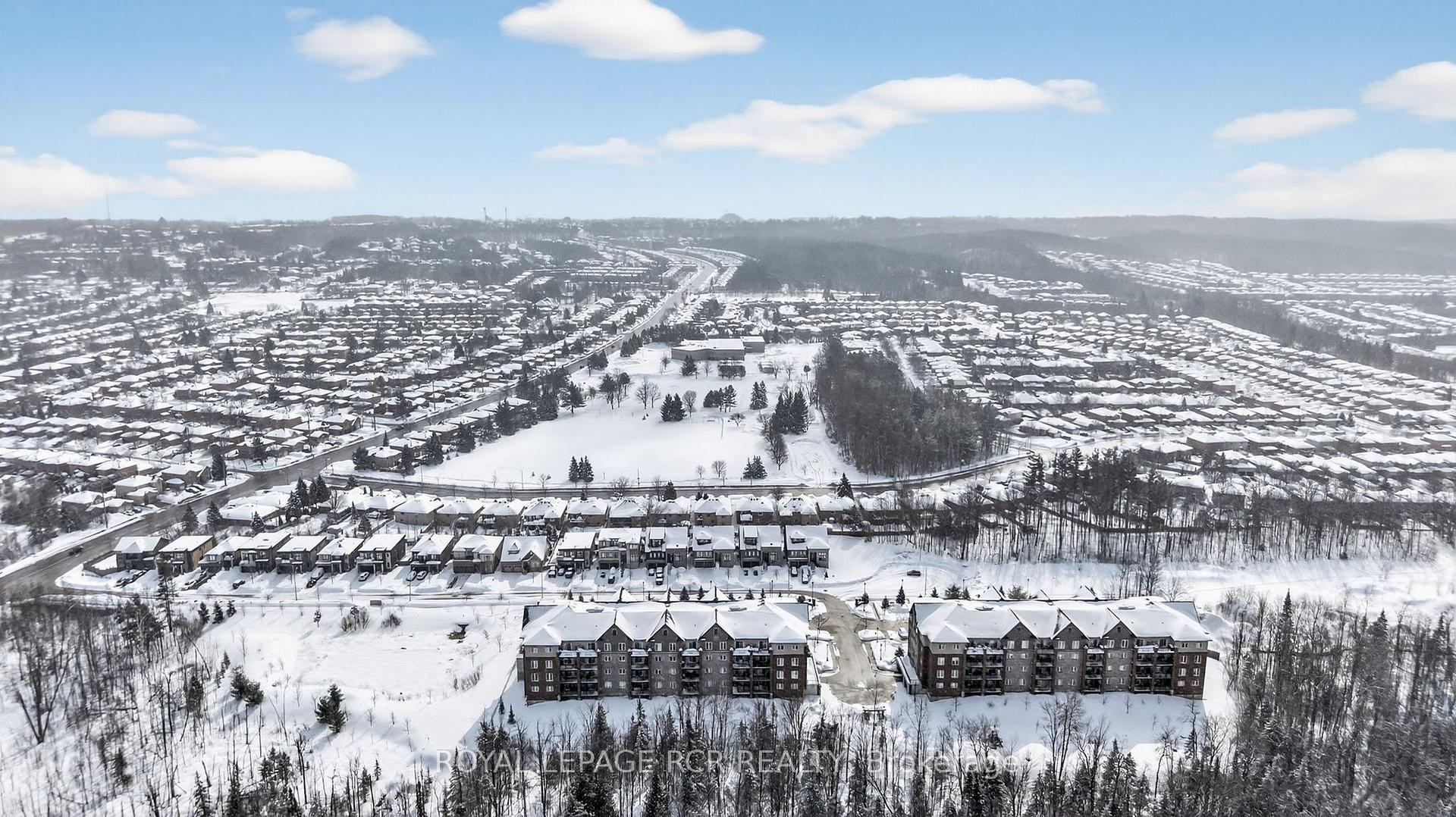 105-5 Greenwich Street, Barrie, ON - Outdoor With View