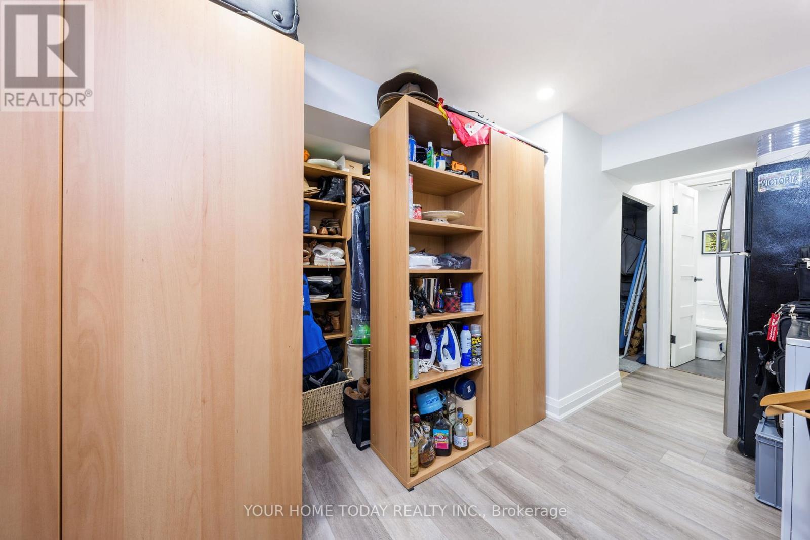 190 Main Street S, Halton Hills, ON - Indoor