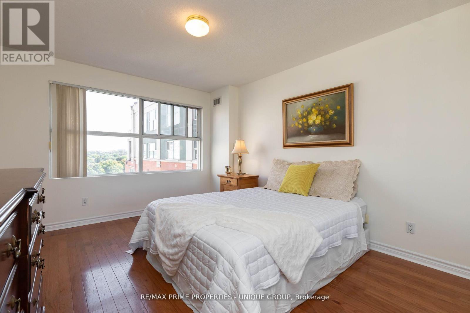 808 - 18 Concorde Place, Toronto, ON - Indoor Photo Showing Bedroom