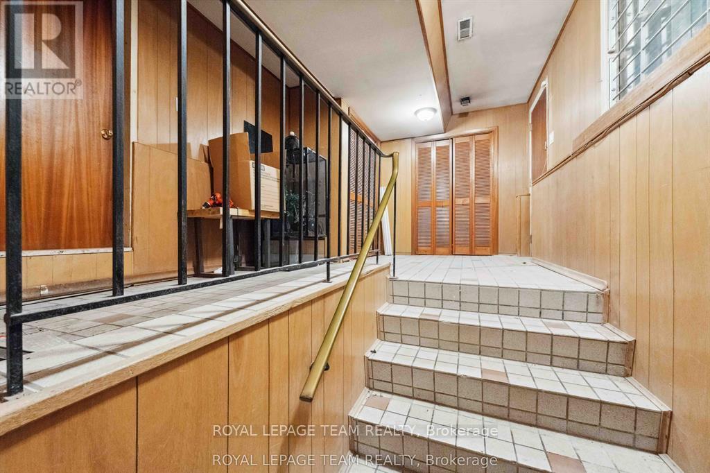 2353 Georgina Drive, Ottawa, ON - Indoor Photo Showing Other Room