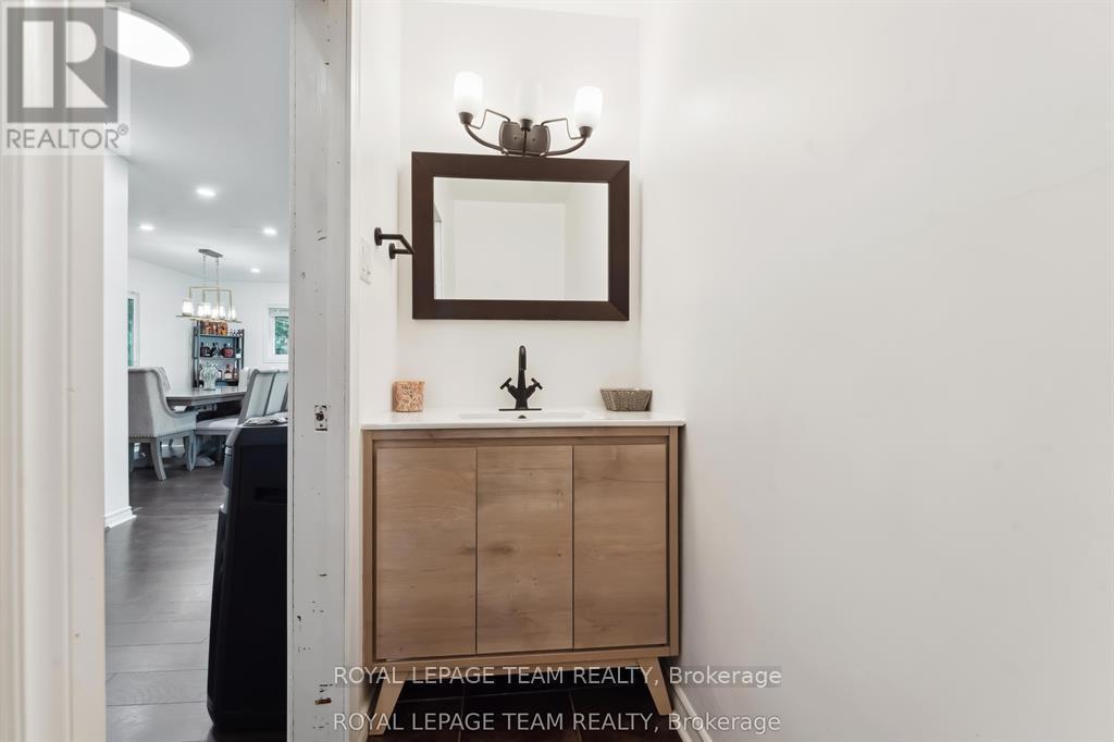 MAIN FLOOR BATHROOM - 2353 Georgina Drive, Ottawa, ON - Indoor Photo Showing Other Room