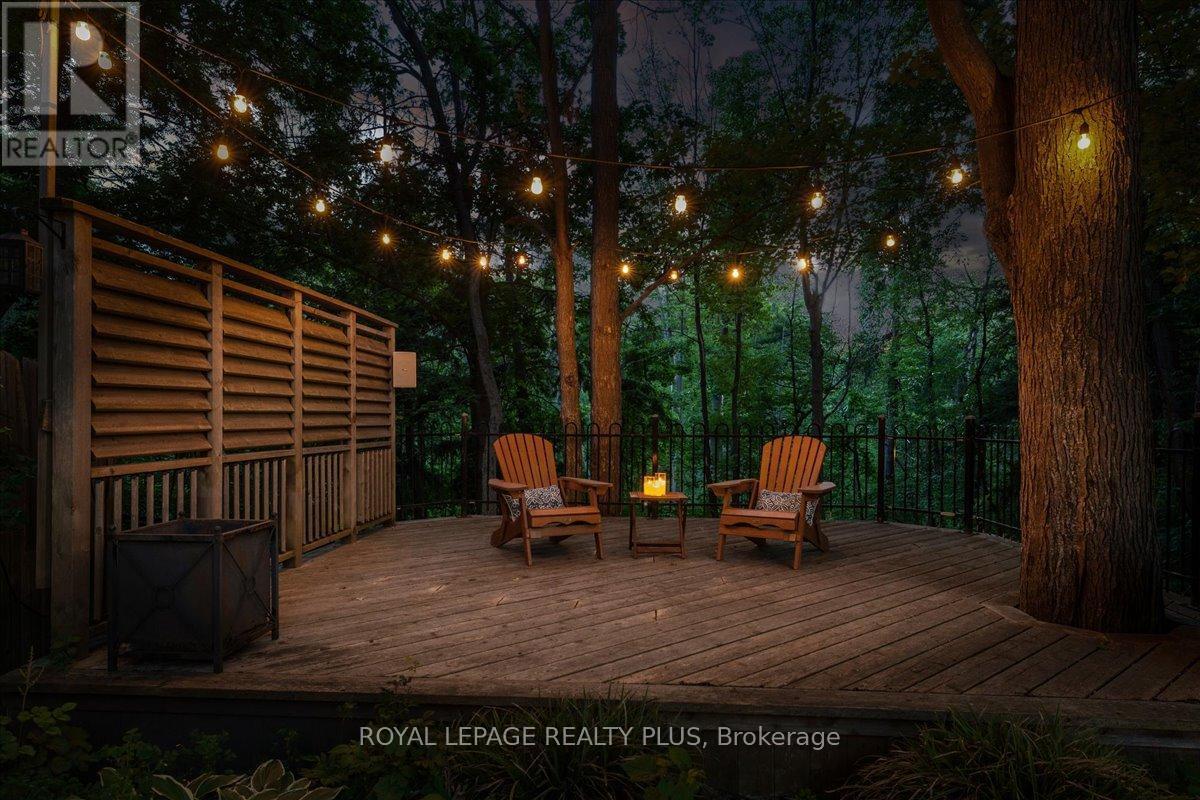 1258 Ravine Drive, Mississauga, ON - Outdoor